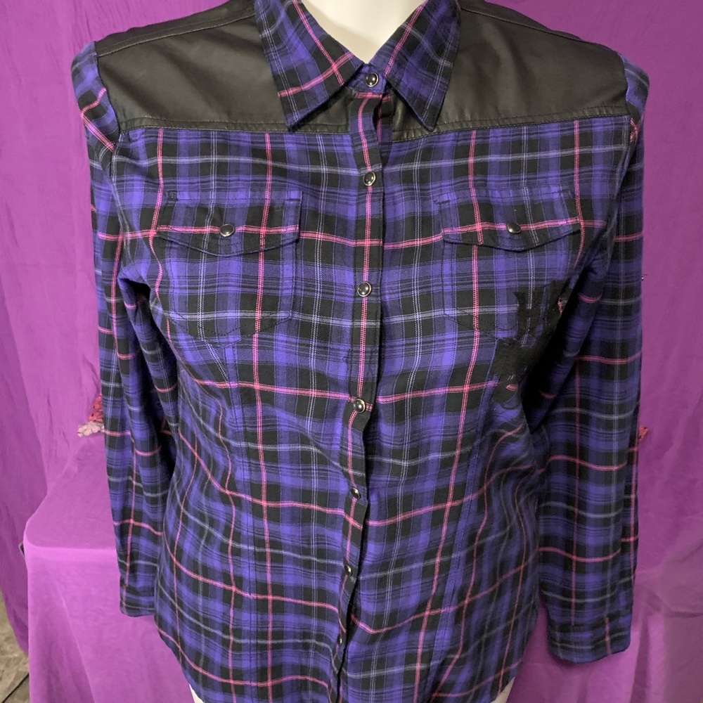 NWOT 🙌Harley Davidson woman’s LG shirt